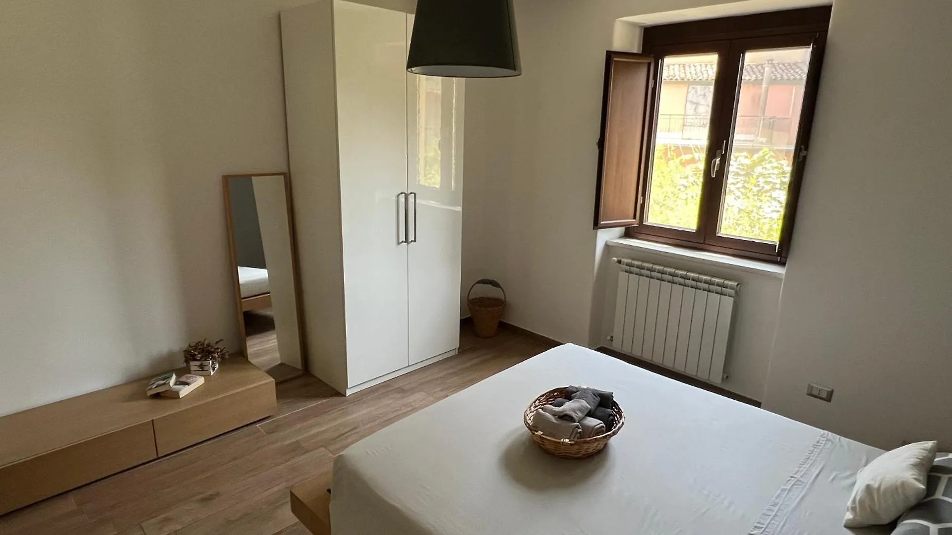 B&B La Rosa Dell'Etna - Appartamento Completo Valverde  意大利